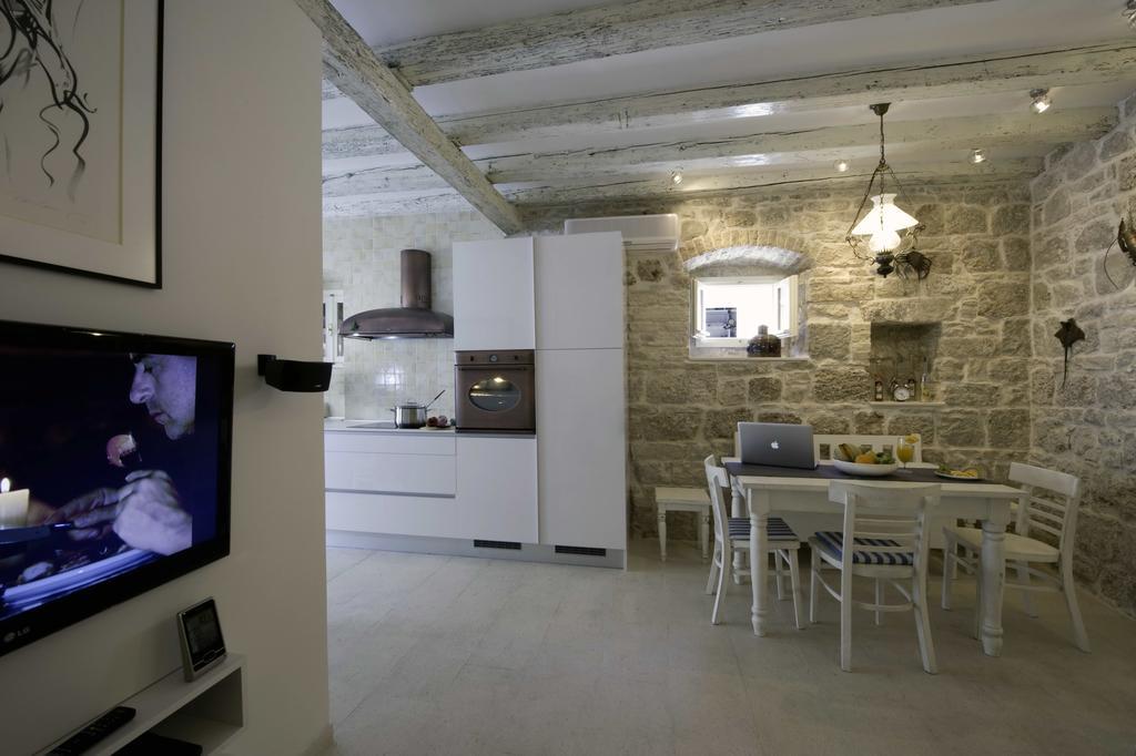 Apartment Whooart คอมีชา ภายนอก รูปภาพ
